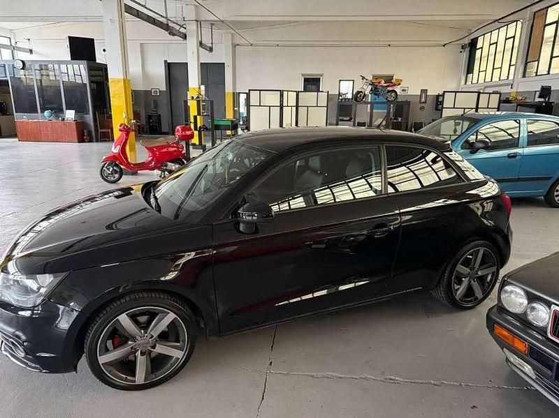 Usata Audi A1 Ambiente 105 CV (77 kW) 2011 Nero Berlina