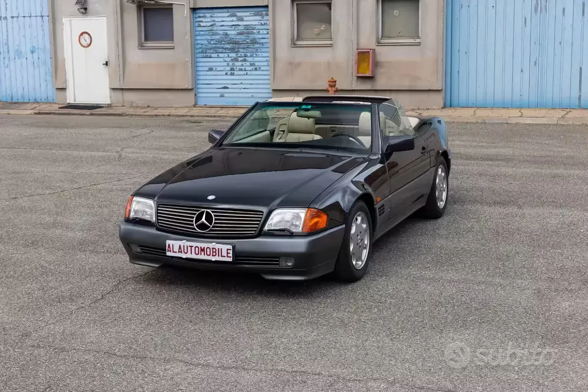 Usata Mercedes SL300 231 CV (169 kW) 1991 Nero Cabrio
