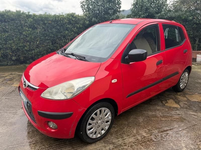 Usata Hyundai i10 Active 66 CV (48 kW) 2009 Rosso Utilitaria
