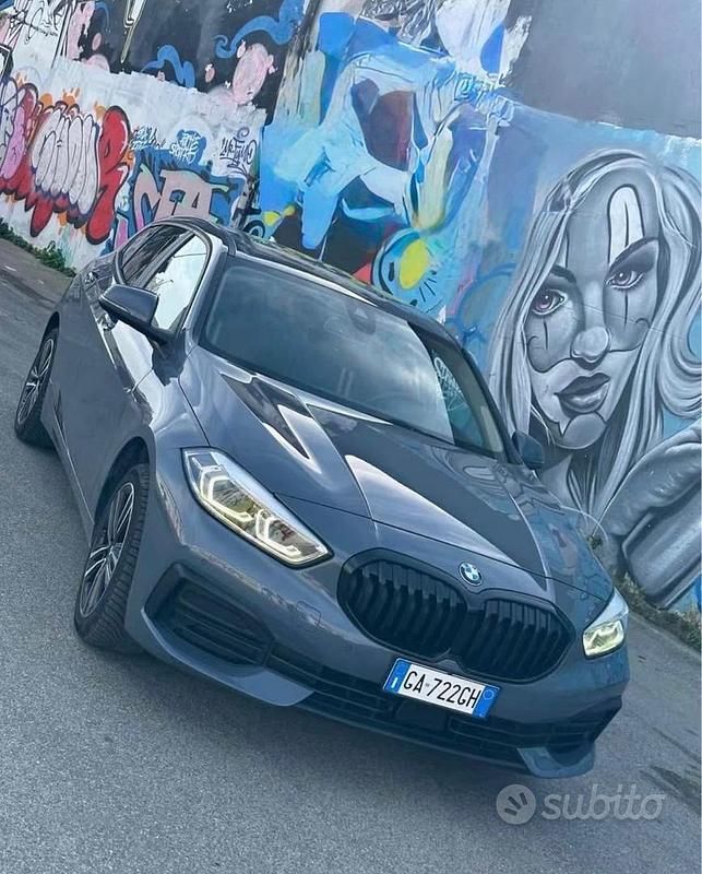 Blu Usata 2020 BMW 116 Luxury Line Due volumi | 16.000 € (Ottimo prezzo) - Immagine 1/4