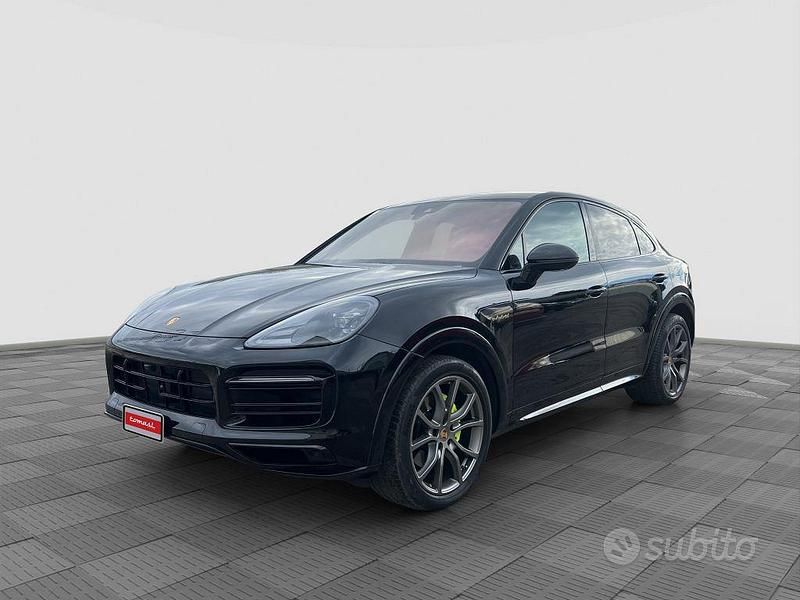 Usata Porsche Cayenne Platinum Edition 340 CV (250 kW) 2022 Nero cromite SUV