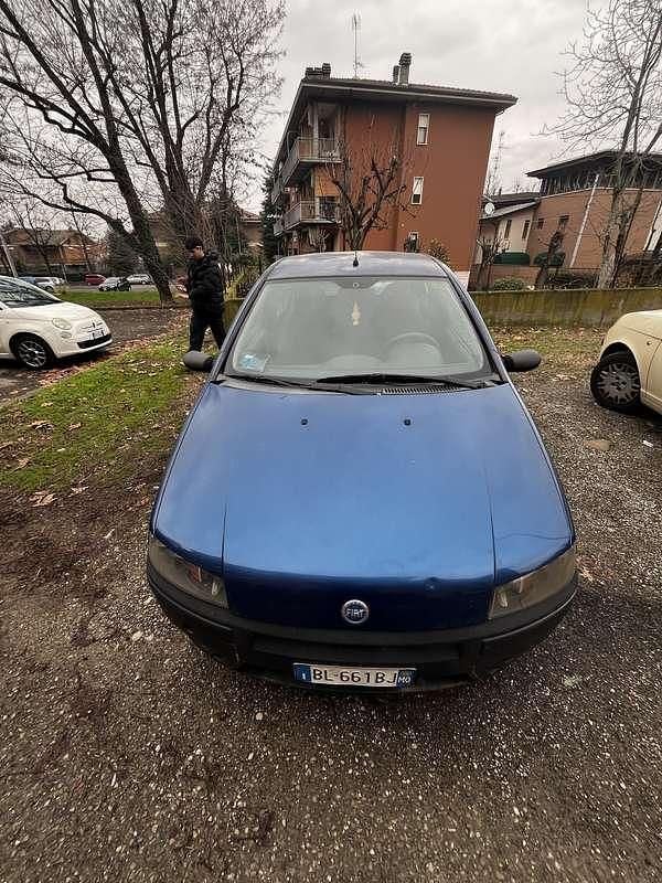 Usata Fiat Punto 60 CV (44 kW) 1999 Berlina