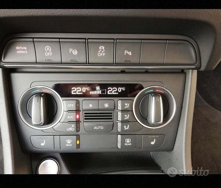 Usata Audi Q3 Business 150 CV (110 kW) 2015 Grigio SUV