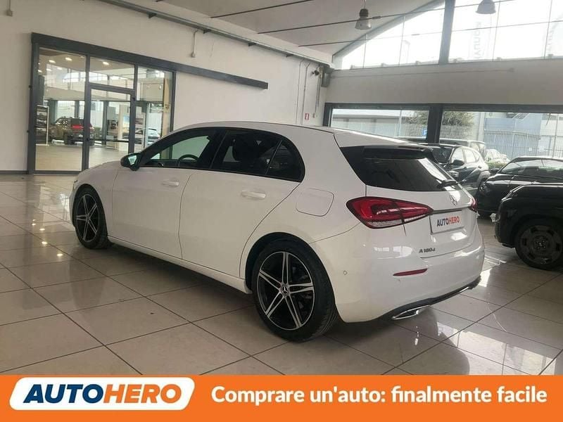 Usata Mercedes A180 116 CV (85 kW) 2021 Bianco Berlina
