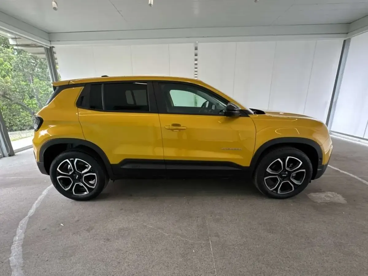 Usata Jeep Avenger Altitude 101 CV (74 kW) 2025 Giallo SUV