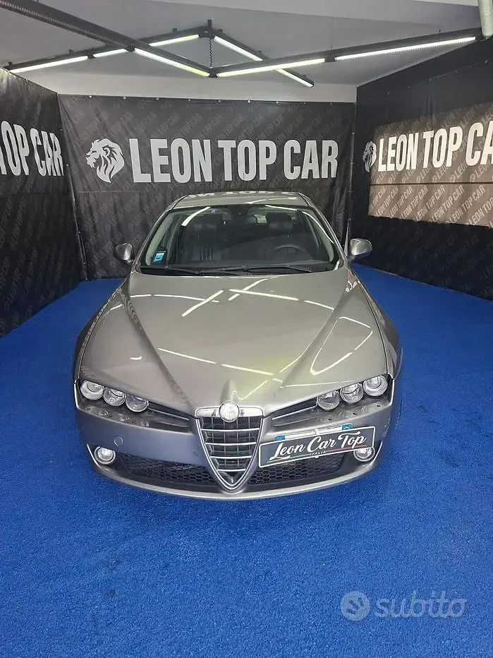 Usata Alfa Romeo 159 Exclusive 209 CV (153 kW) 2007 Grigio Berlina