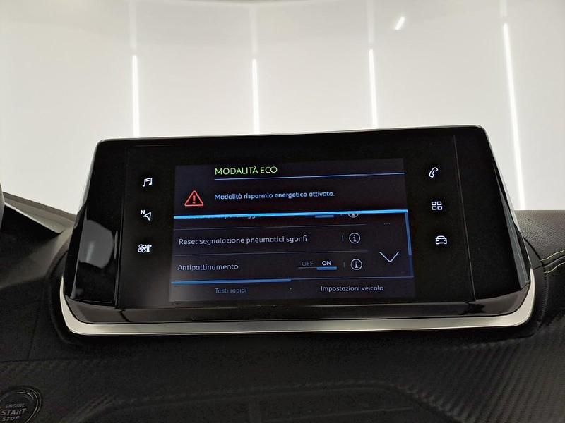 Usata Peugeot e-2008 GT-line 100 kW (136 CV) 2020 Bianco SUV