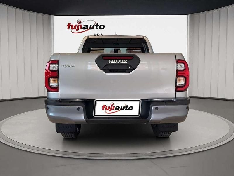 Nuova Toyota HiLux 204 CV (150 kW) 2026 Deep silver metal Pick-up