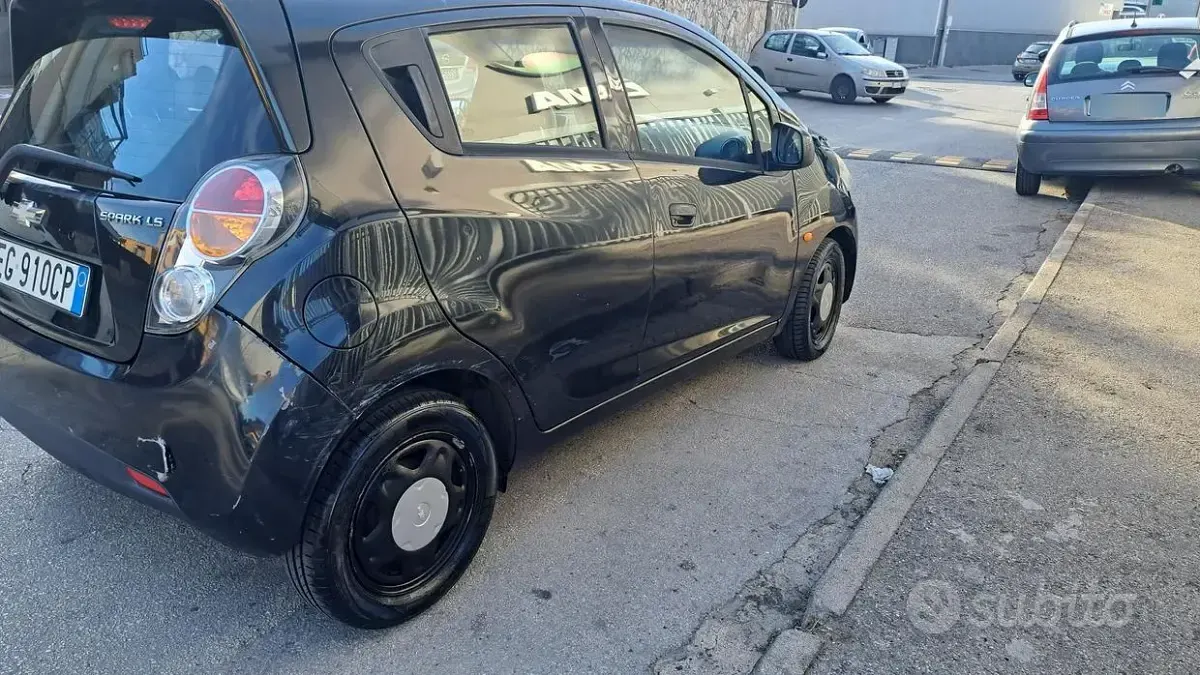 Usata Chevrolet Spark 68 CV (50 kW) 2012 Nero Utilitaria
