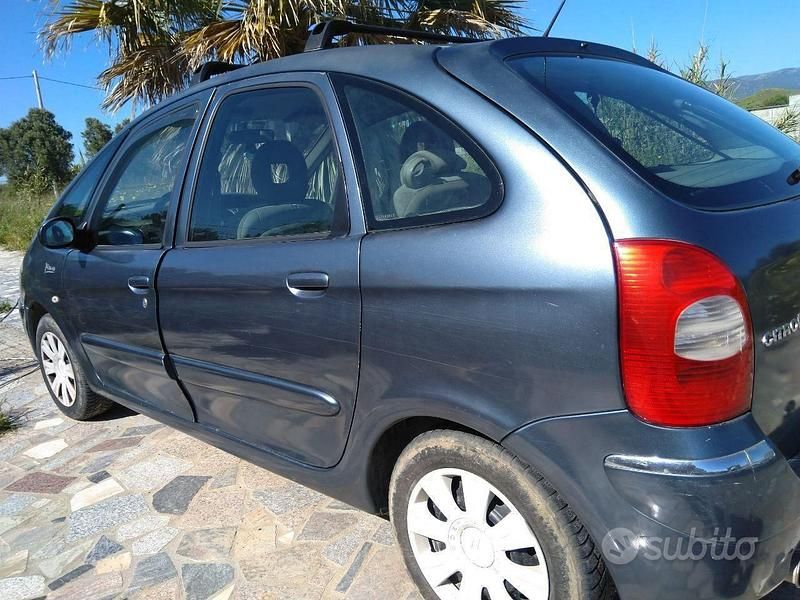 Usata Citroën Xsara 2006 Grigio Monovolume