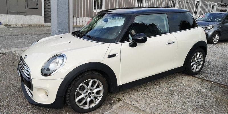 Usata Mini Cooper D 116 CV (85 kW) 2017 Bianco Utilitaria