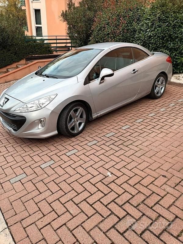 Usata Peugeot 308 CC 115 CV (84 kW) 2010 Grigio Cabrio