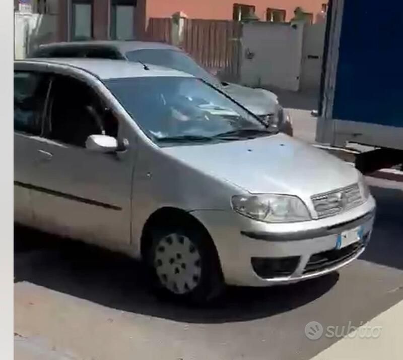 Grigio Usata 2007 Fiat Punto Due volumi | 2900 € - Immagine 1/3