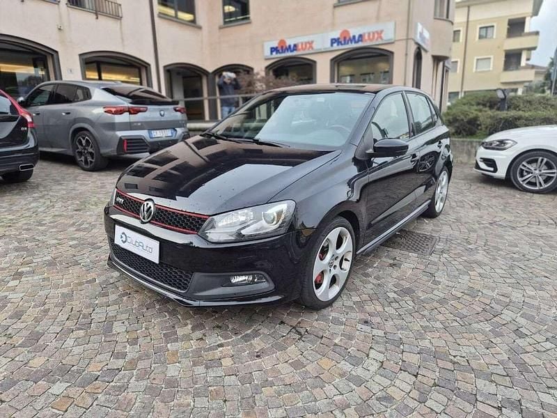 Nero Usata 2012 VW Polo GTI Tre volumi | 10.990 € (Buon prezzo) - Immagine 1/4