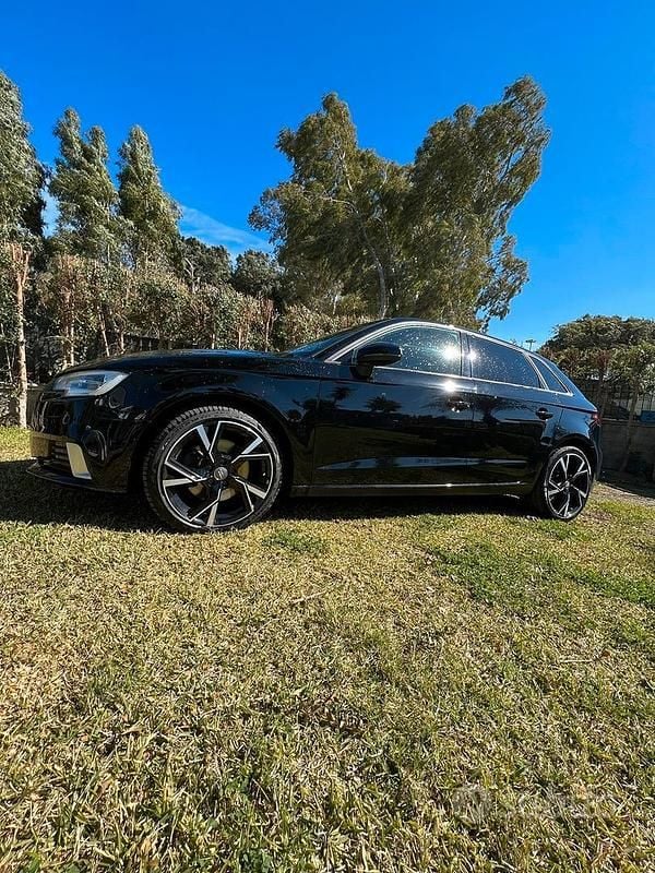 Usado Audi A3 Ambiente 184 CV (135 kW) 2020 Negro Berlina