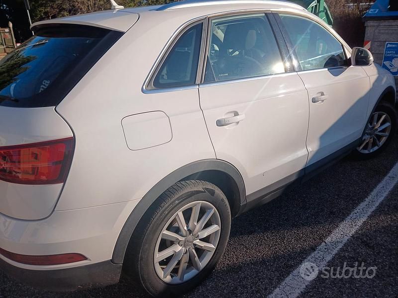 Usata Audi Q3 Business 150 CV (110 kW) 2016 Bianco SUV