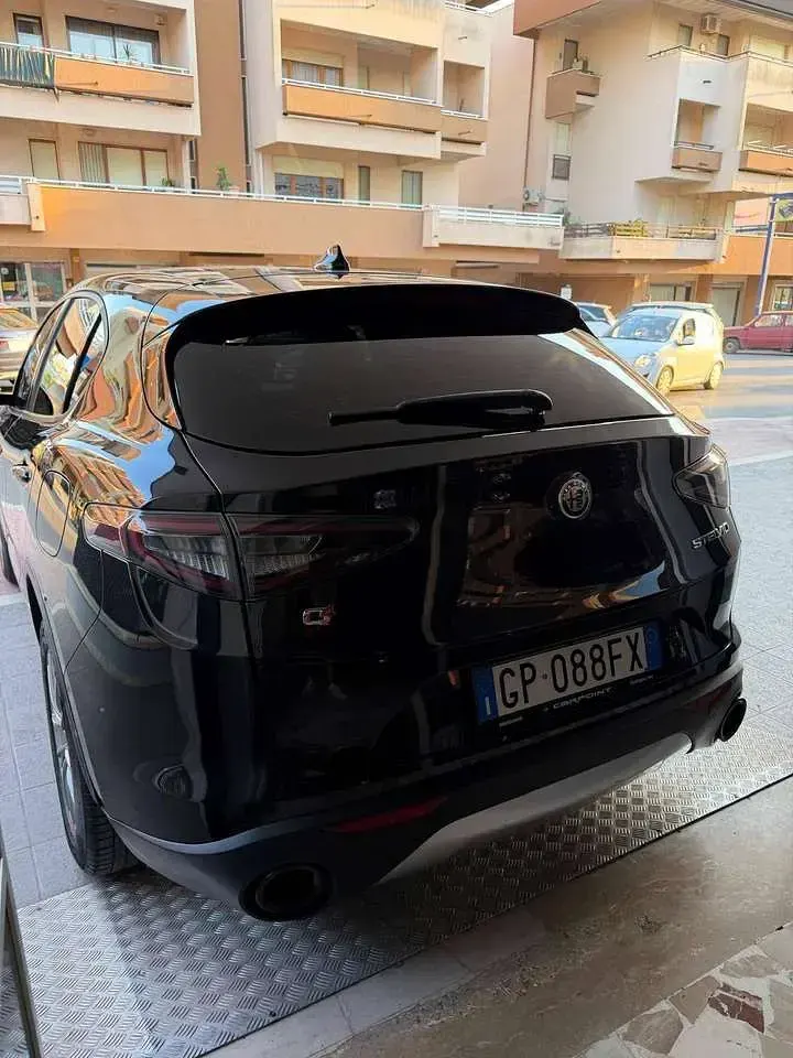 Usata Alfa Romeo Stelvio Veloce 209 CV (153 kW) 2023 Nero SUV