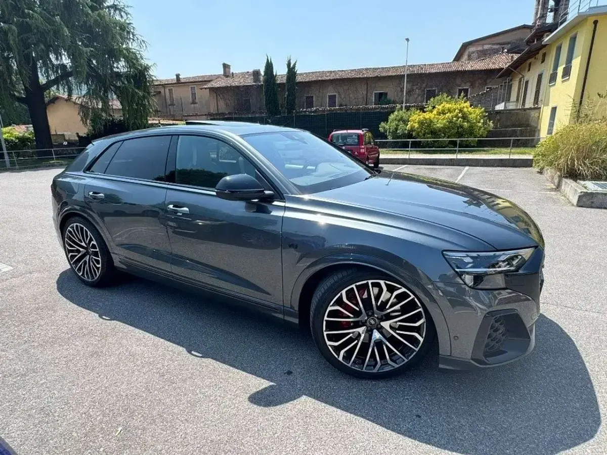Usata Audi SQ8 Sport 507 CV (372 kW) 2023 Grigio SUV