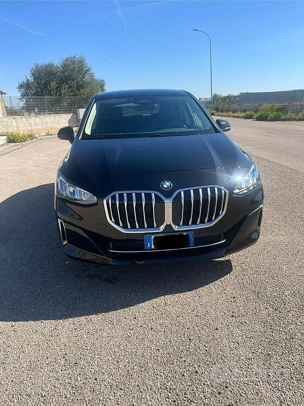 Usata BMW 218 Active Tourer Luxury Line 150 CV (110 kW) 2024 Nero Monovolume