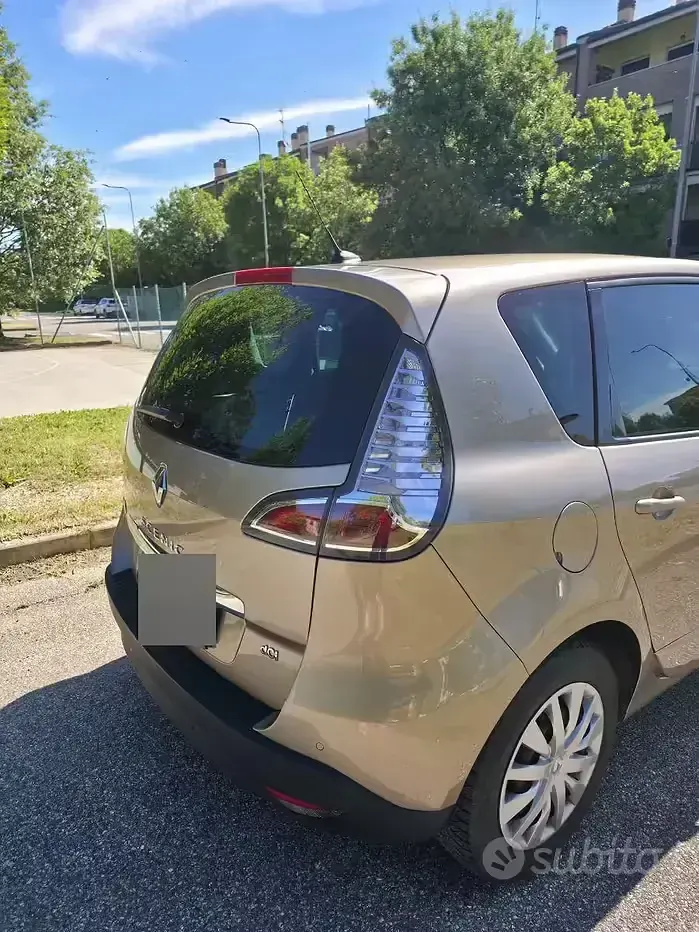 Usata Renault Scénic III XMOD 110 CV (80 kW) 2013 Monovolume