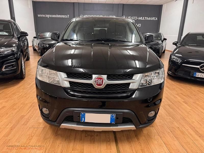 Usata Fiat Freemont Lounge 170 CV (125 kW) 2011 Nero SUV