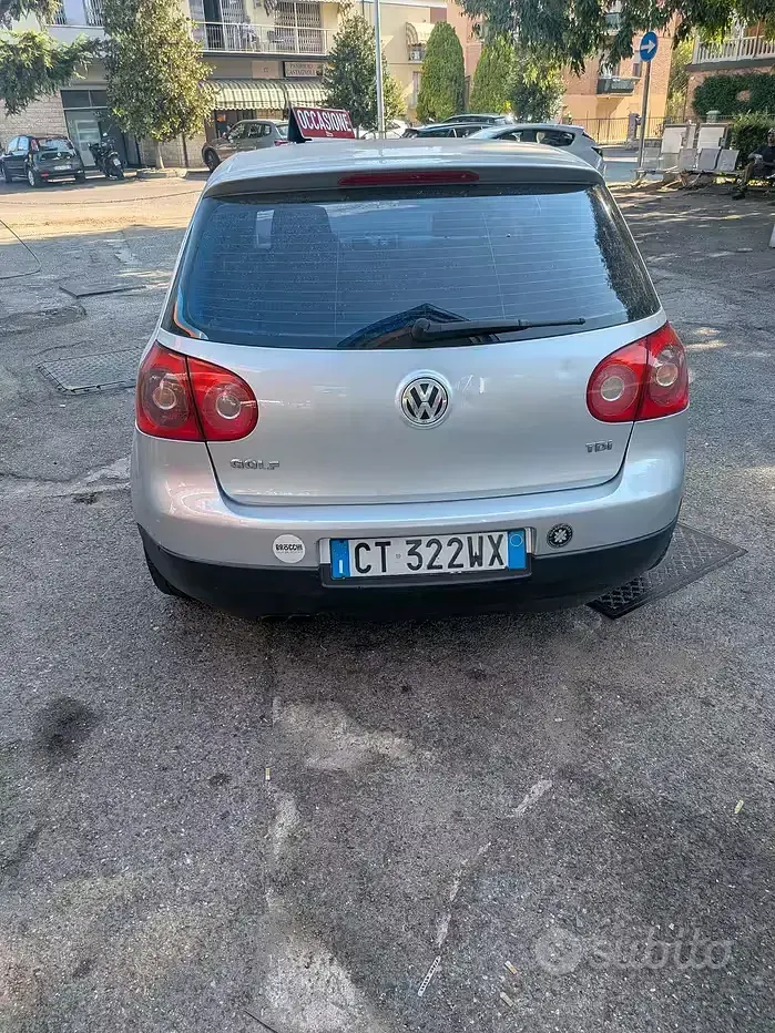 Usata VW Golf IV 105 CV (77 kW) 2005 Grigio Berlina