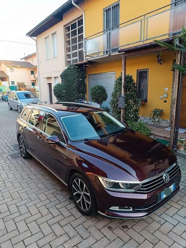 Usata VW Passat Executive 190 CV (139 kW) 2017 Rosso Station wagon