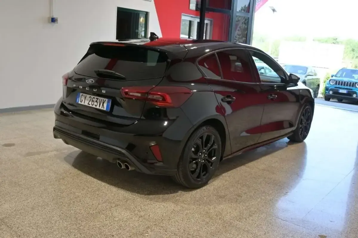 Usata Ford Focus S 116 CV (85 kW) 2025 Nero Berlina