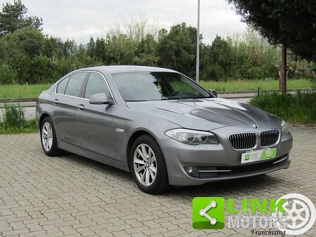 Argento Usata 2013 BMW 520 Efficient Dynamics Tre volumi | 10.200 € (Super prezzo) - Immagine 1/4
