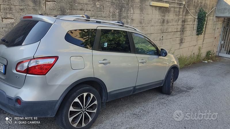 Usata Nissan Qashqai 150 CV (110 kW) 2011 Grigio SUV