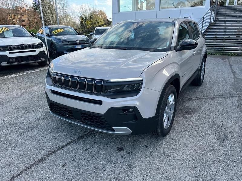 Begagnad Jeep Avenger Altitude 101 HK (74 kW) 2025 SUV