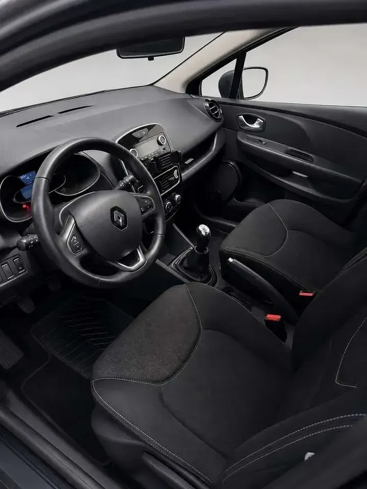Usata Renault Clio V 75 CV (55 kW) 2021 Other Berlina