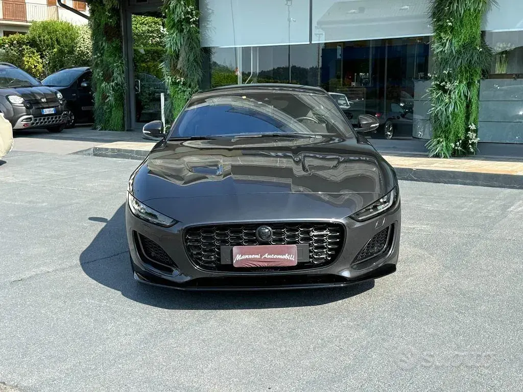 Usata Jaguar F-Type R-Dynamic 300 CV (220 kW) 2023 Antracite Coupé