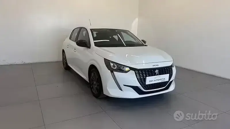 Usata Peugeot 208 Allure 102 CV (75 kW) 2022 Bianco Utilitaria