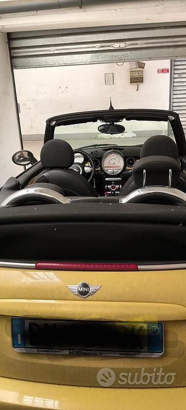 Usata Mini Cooper S Cabriolet 174 CV (127 kW) 2009 Giallo Cabrio