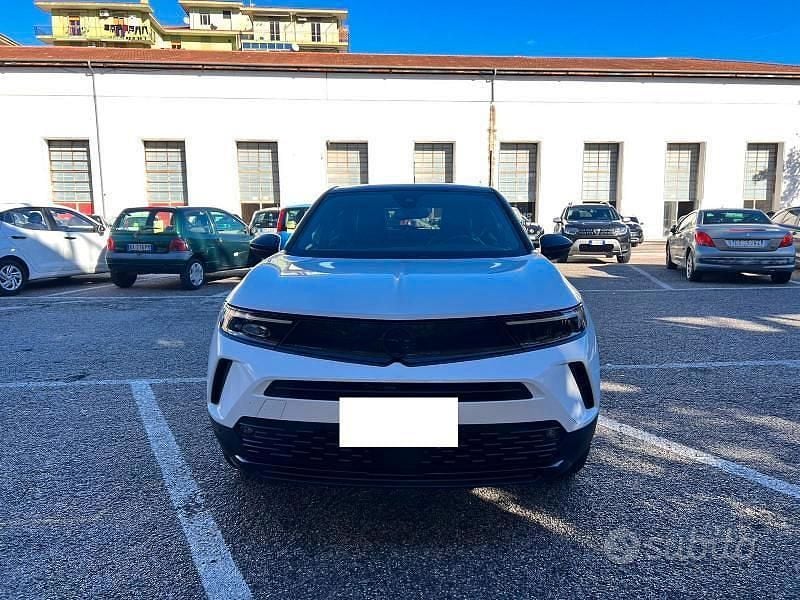 Usata Opel Mokka 131 CV (96 kW) 2023 Bianco SUV
