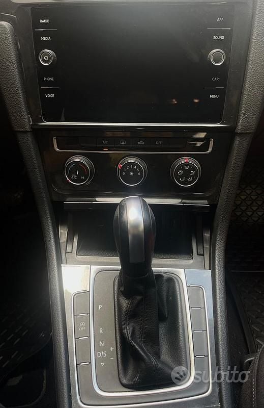 Usata VW Golf VII 130 CV (95 kW) 2020 Grigio Berlina