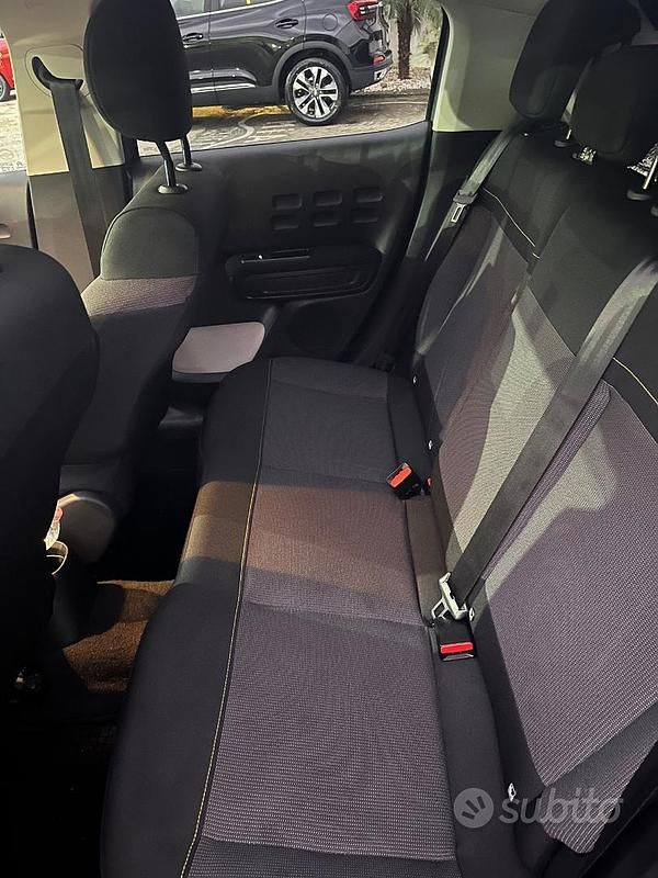 Usata Citroën C3 Shine 102 CV (75 kW) 2023 Grigio Utilitaria