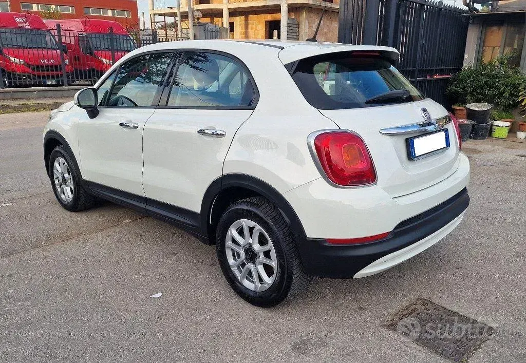 Usata Fiat 500X Pop Star 95 CV (69 kW) 2018 Bianco SUV