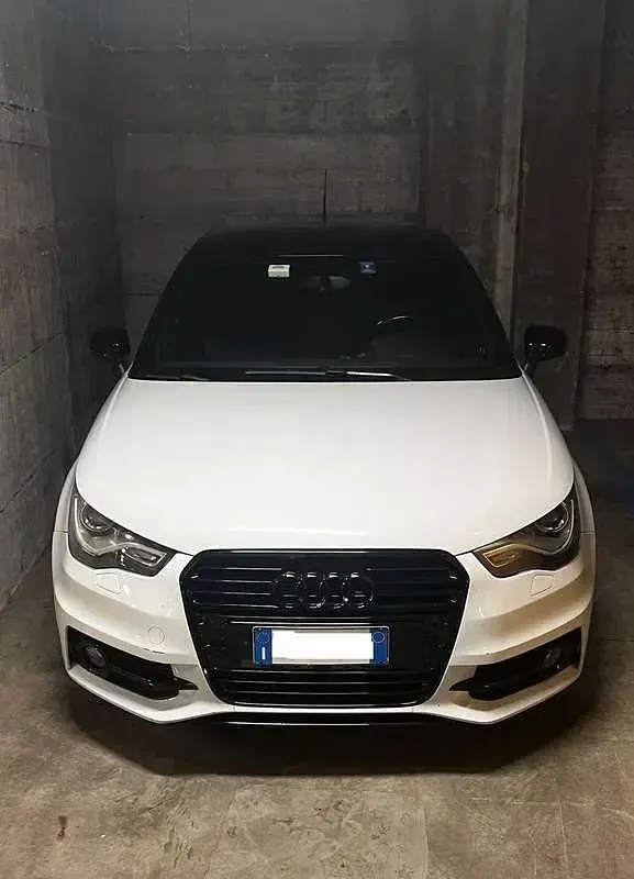 Usata Audi A1 Sportback Admired 86 CV (63 kW) 2013 Bianco Utilitaria