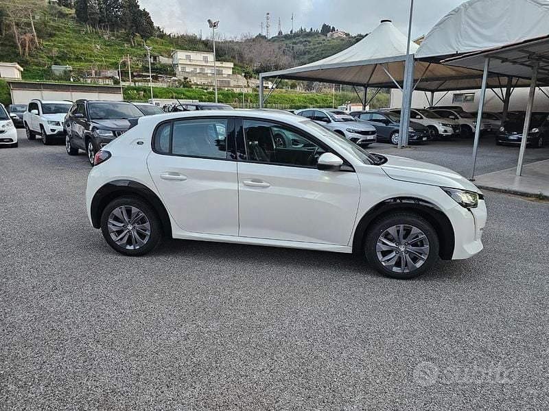Usata Peugeot 208 Allure 100 kW (136 CV) 2020 Bianco Utilitaria