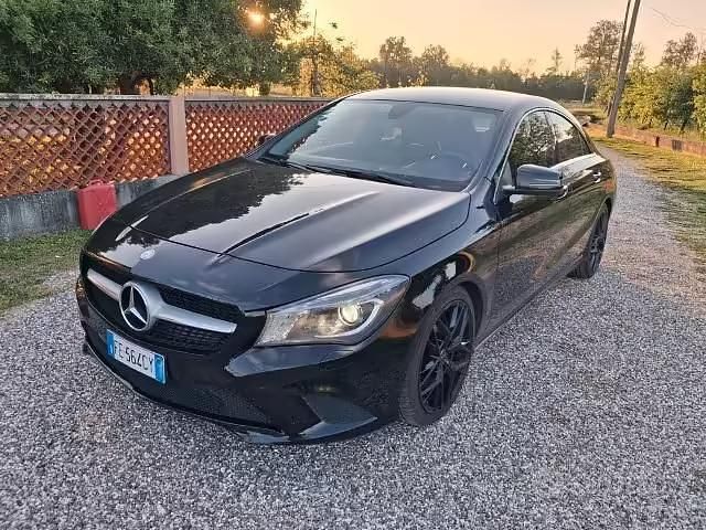 Käytetty Mercedes CLA220 Premium 177 HP (130 kW) 2016 Musta Sedan