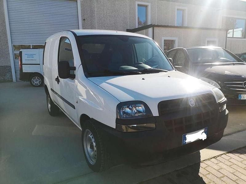 Usata Fiat Doblò Dynamic 105 CV (77 kW) 2005 Monovolume