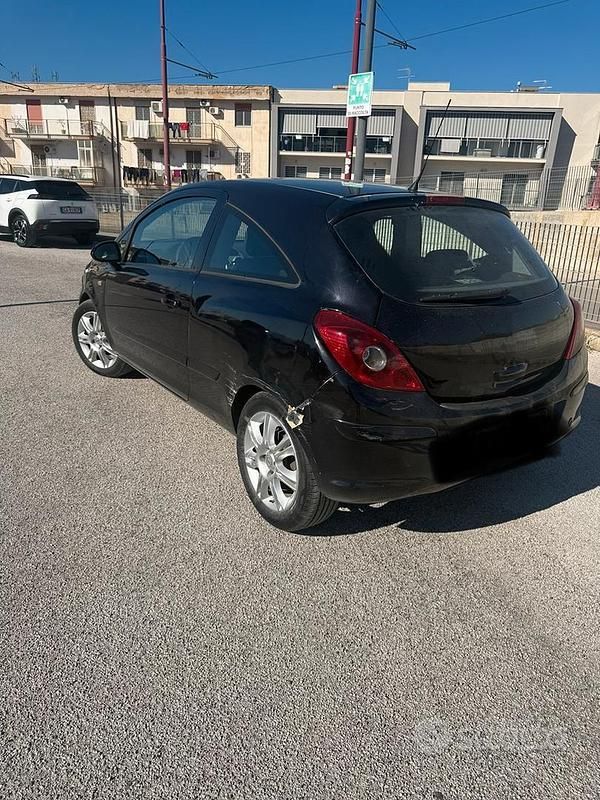 Usata Opel Corsa 2007 Utilitaria