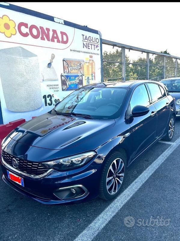 Blu Usata 2017 Fiat Tipo Tre volumi | 8300 € (Buon prezzo) - Immagine 1/4