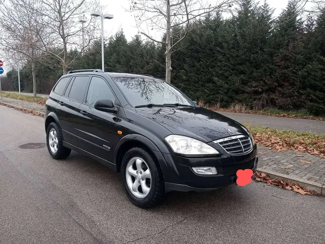 Usata SsangYong Kyron 141 CV (103 kW) 2008 Nero SUV
