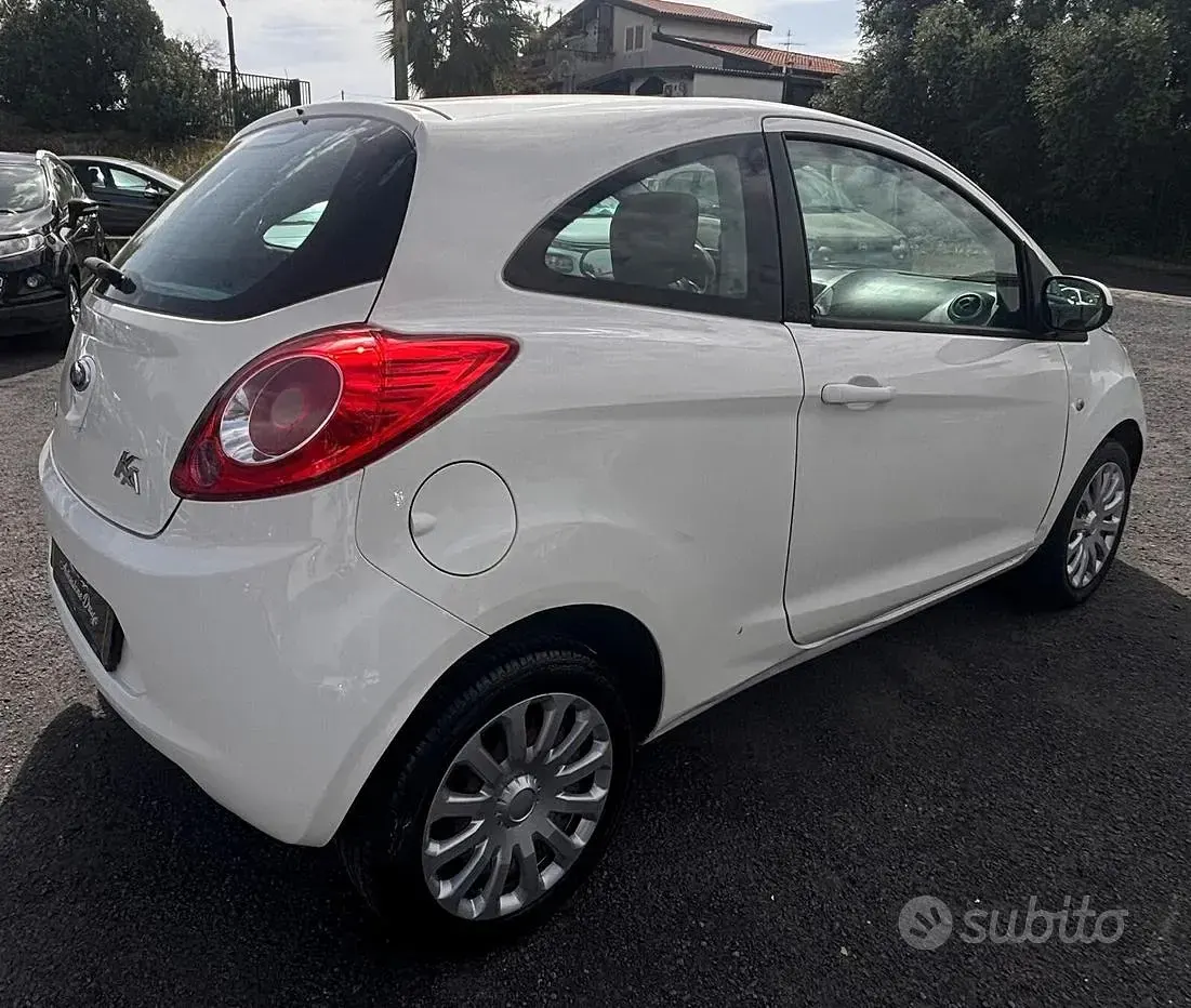 Begagnad Ford Ka 75 HK (55 kW) 2010 Beige Halvkombi