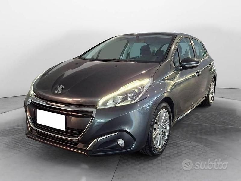 Usata Peugeot 208 Access 82 CV (60 kW) 2017 Grigio Utilitaria