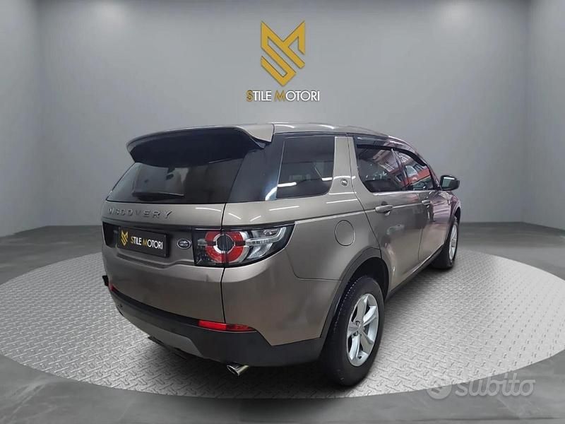 Usata Land Rover Discovery Sport HSE Luxury 149 CV (109 kW) 2016 Marrone SUV