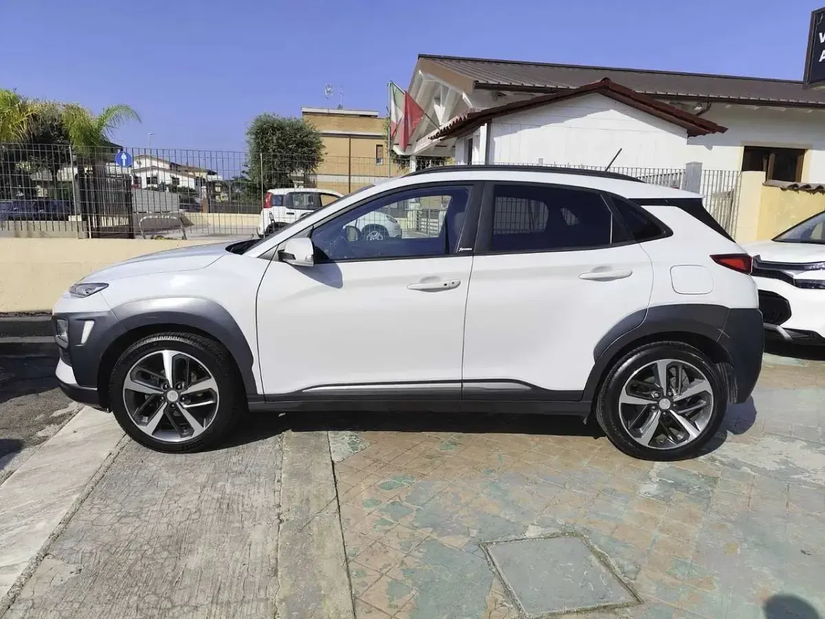 Usata Hyundai Kona Xpossible 120 CV (88 kW) 2018 Bianco perla SUV